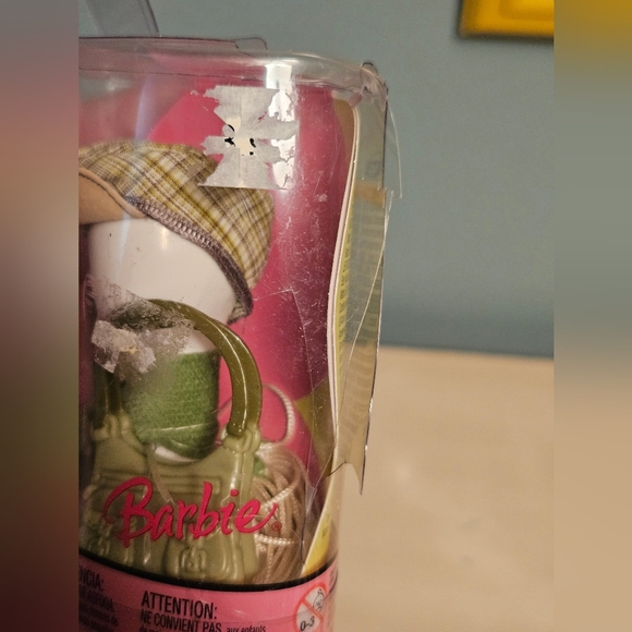 Barbie Accessories - Picture 3 of 3